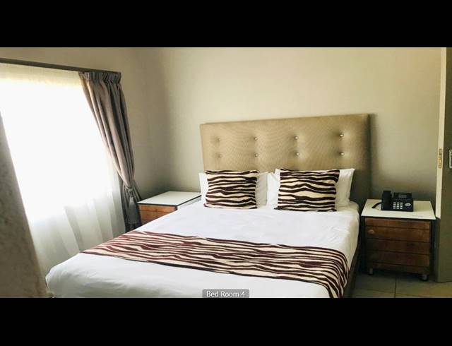 1,582M² LODGE FOR SALE IN MAKHADO